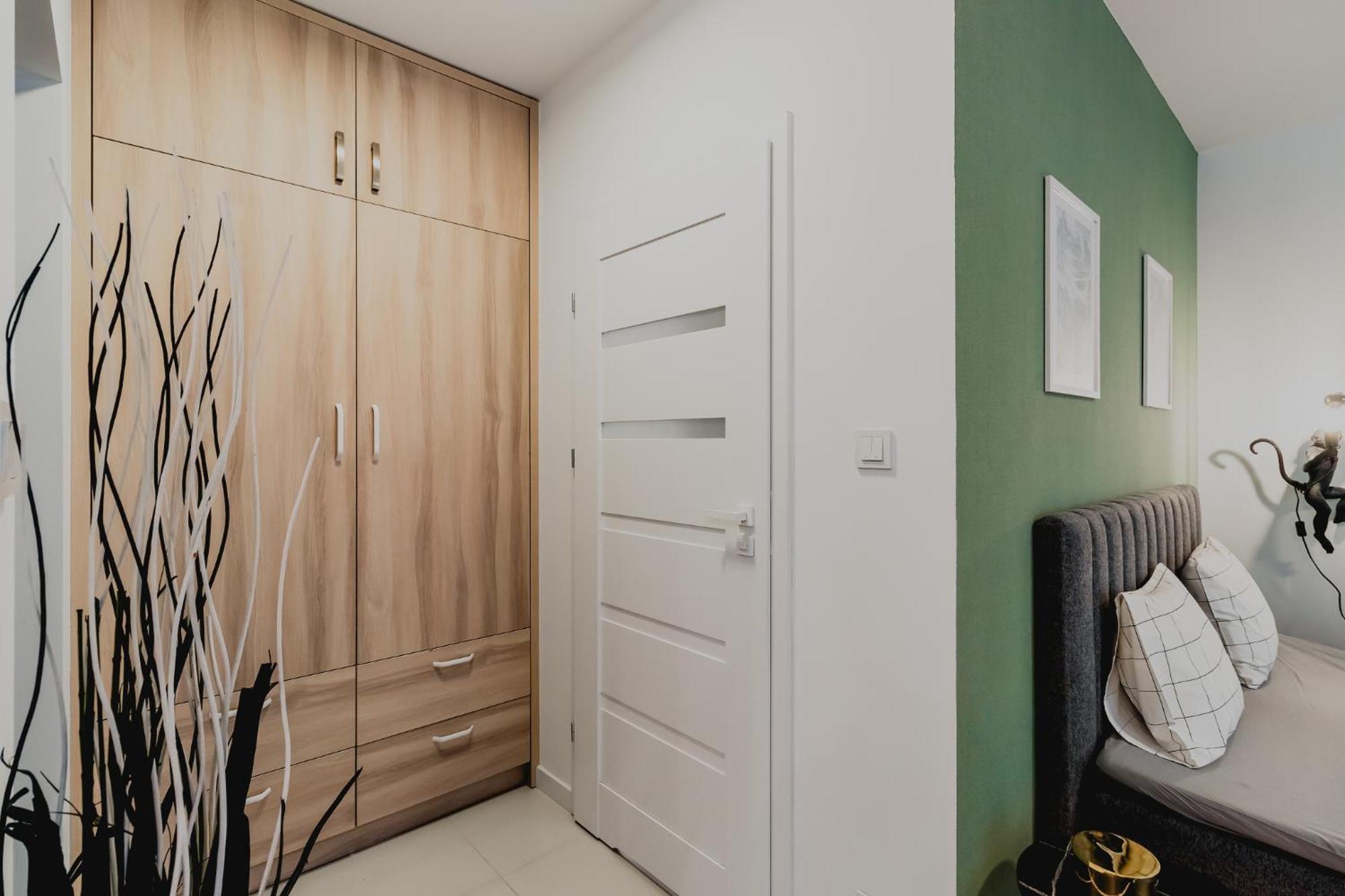 Urban Chic - Center - Luxury - Towarowaab Street Warszawa